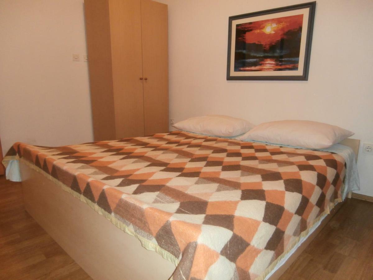 Jure Erceg Apartment Starigrad Paklenica Exteriér fotografie